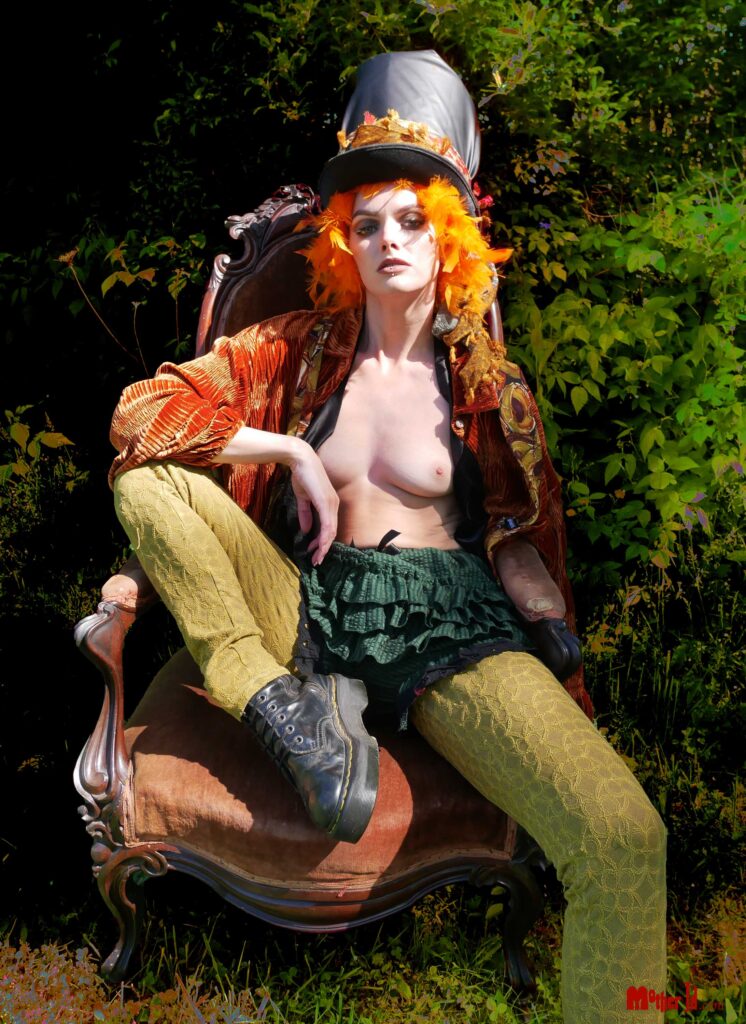 Autumn Huse Mad Hatter P1900713