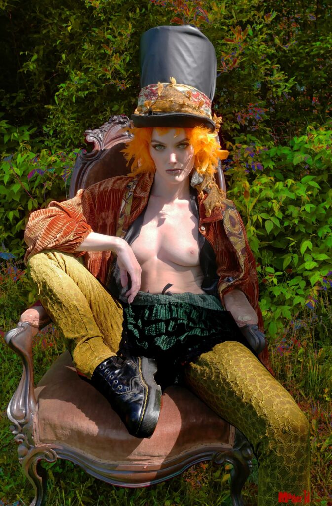 Autumn Huse Mad Hatter P1900714